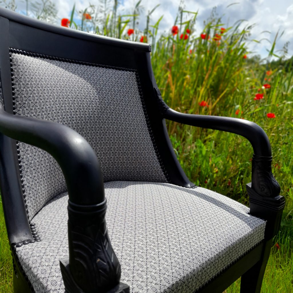 Fauteuil style Empire tissu Optic graphite Jean-Paul Gaultier